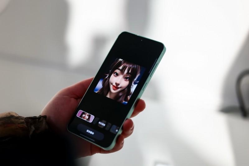 更聪明的AI 更贴心的陪伴 三星Galaxy手机让日常体验更轻松(图4) 智绘人像