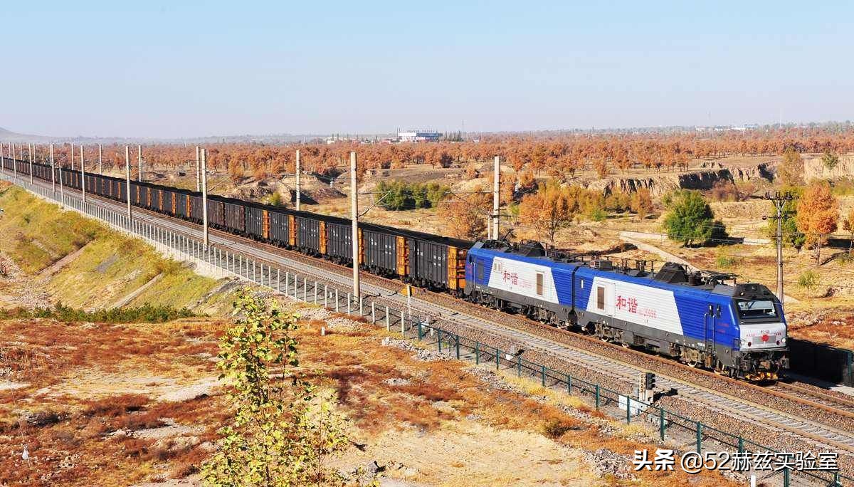 长度2.6公里载重2万吨,国产万吨运煤重载列车,这就是中国速度(图5) 拉煤货车_大秦铁路重载列车_重载列车无线同步操纵技术
