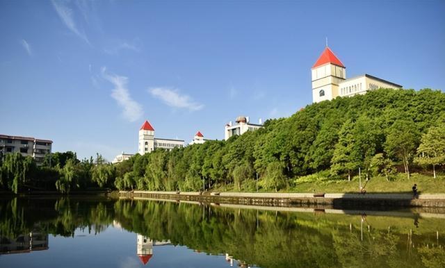 名字仅差一字,实力相差有多大?湖南这两所科技院校终于说清了!(图3) 湖南科技大学是几本_湖南科技学院与湖南科技大学区别_湖南科技学院就业率与湖南科技大学对比