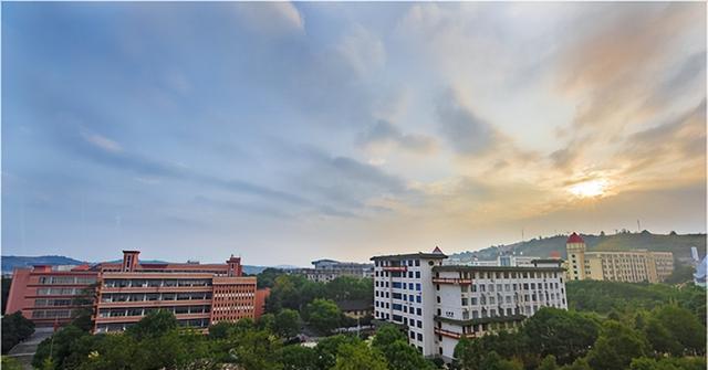 名字仅差一字,实力相差有多大?湖南这两所科技院校终于说清了!(图6) 湖南科技学院与湖南科技大学区别_湖南科技大学是几本_湖南科技学院就业率与湖南科技大学对比