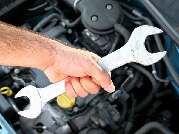 汽车发动机保养 机油养护常识及误区详解