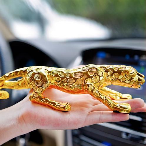 好车还要好鞍配,几款车饰让汽车更具美感(图4) 汽车挂饰_汽车内饰舒适升级_汽车降温套