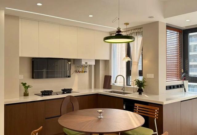 装修知识:开放式厨房VS传统厨房,看完再决定!(图12) 自己装修厨房的步骤_开放式厨房_油烟机吸净率98