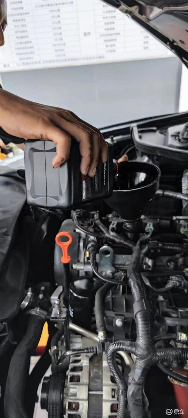 长城的GW4C20发动机烧机油原因,使用与养护注意事项(图8) 长城4c20发动机积碳预防_长城4c20发动机烧机油解决方法_发动机养护液