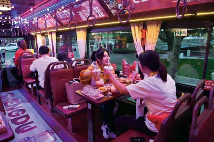 年轻人存钱难:赚得少,花钱的地方却越来越多(图3) 年轻人生活状态_年轻人消费观念改变_小城市年轻人存钱难