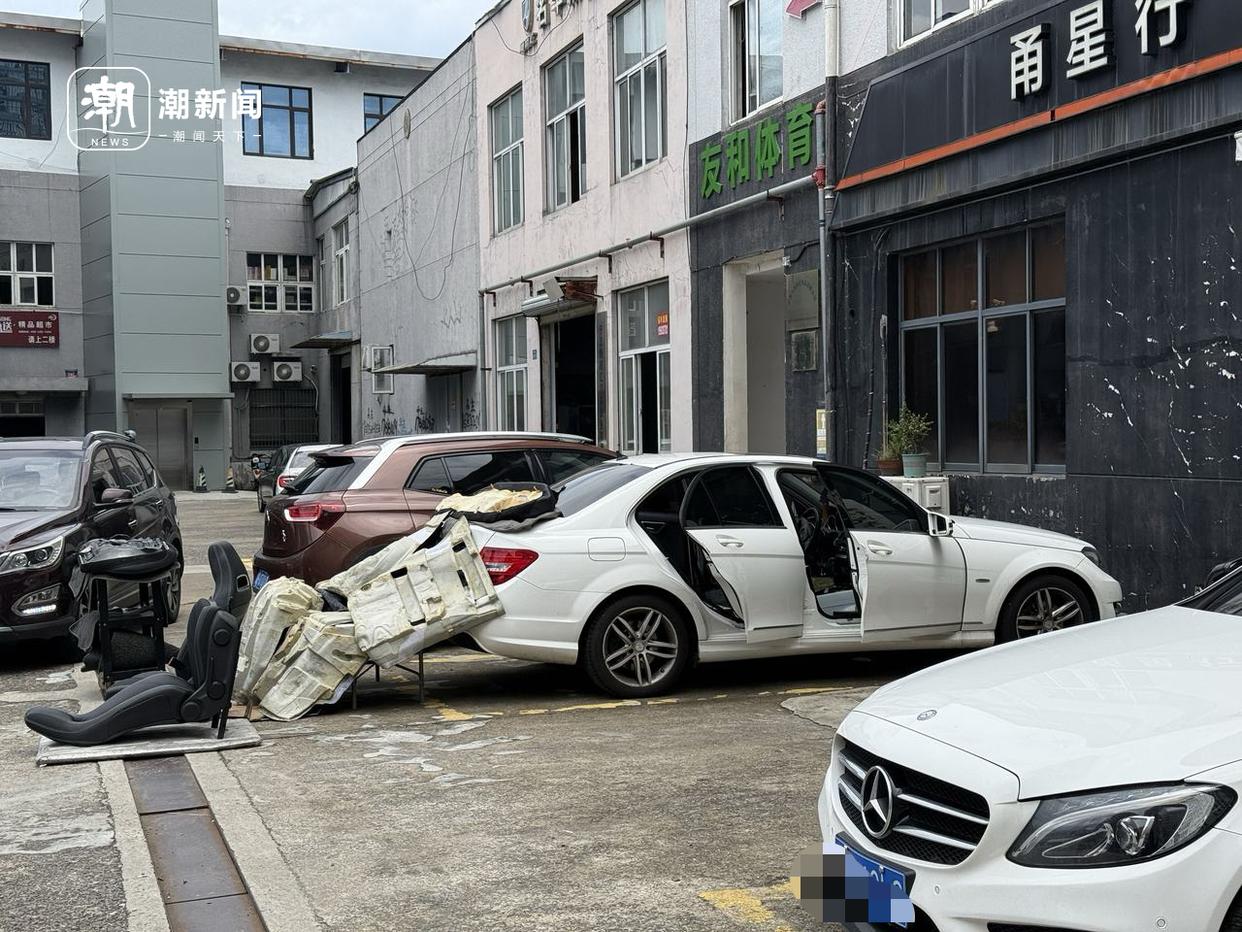 “泡水车上百台,维修得排队”台风过后,宁波汽车4S店和修理厂忙疯了(图6) 宁波汽车维修 泡水车定损流程 宁波汽车4S店维修预约_4s店售后接待工资多少