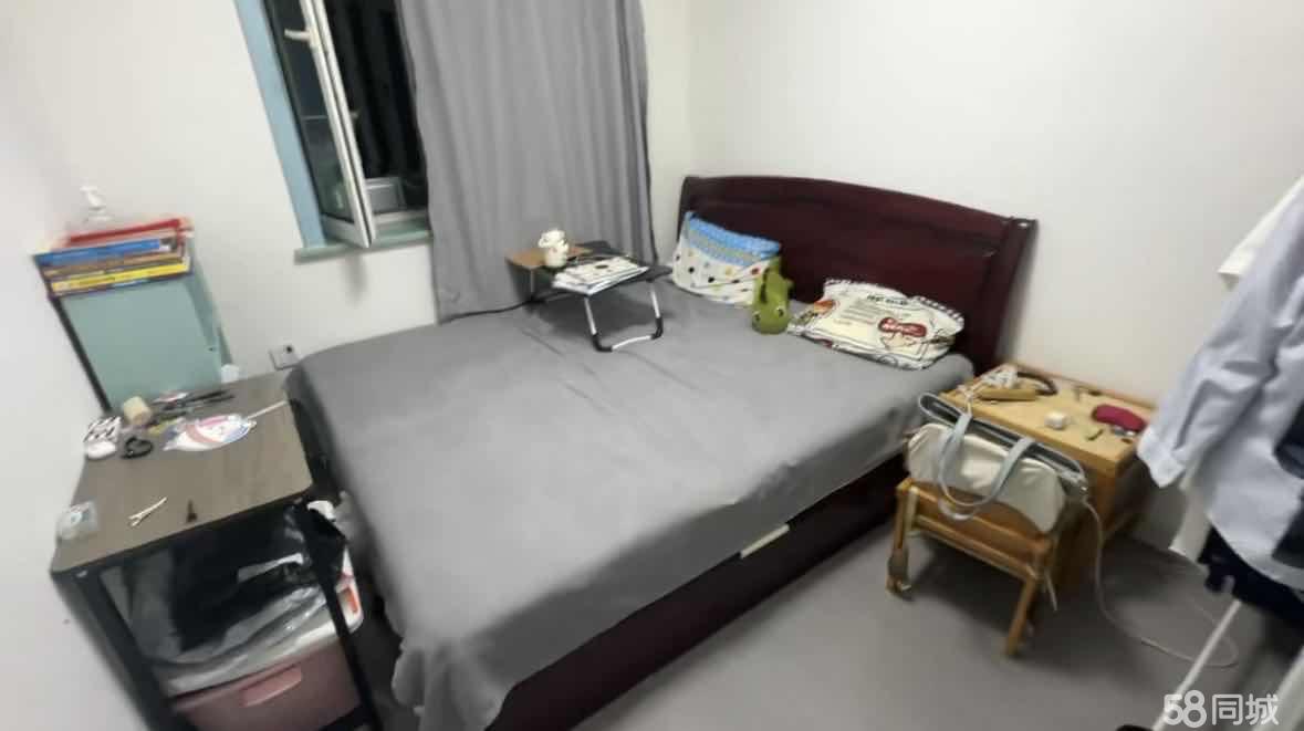 出租可月租押一付一 俊梅超市旁 佳大尚都 步梯四楼 两室一厅