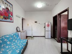 出租可月租押一付一 俊梅超市旁 佳大尚都 步梯四楼 两室一厅(图105) 佳木斯向阳杏林湖公园江南春,多层二楼,拎包入住出租房源真实图片