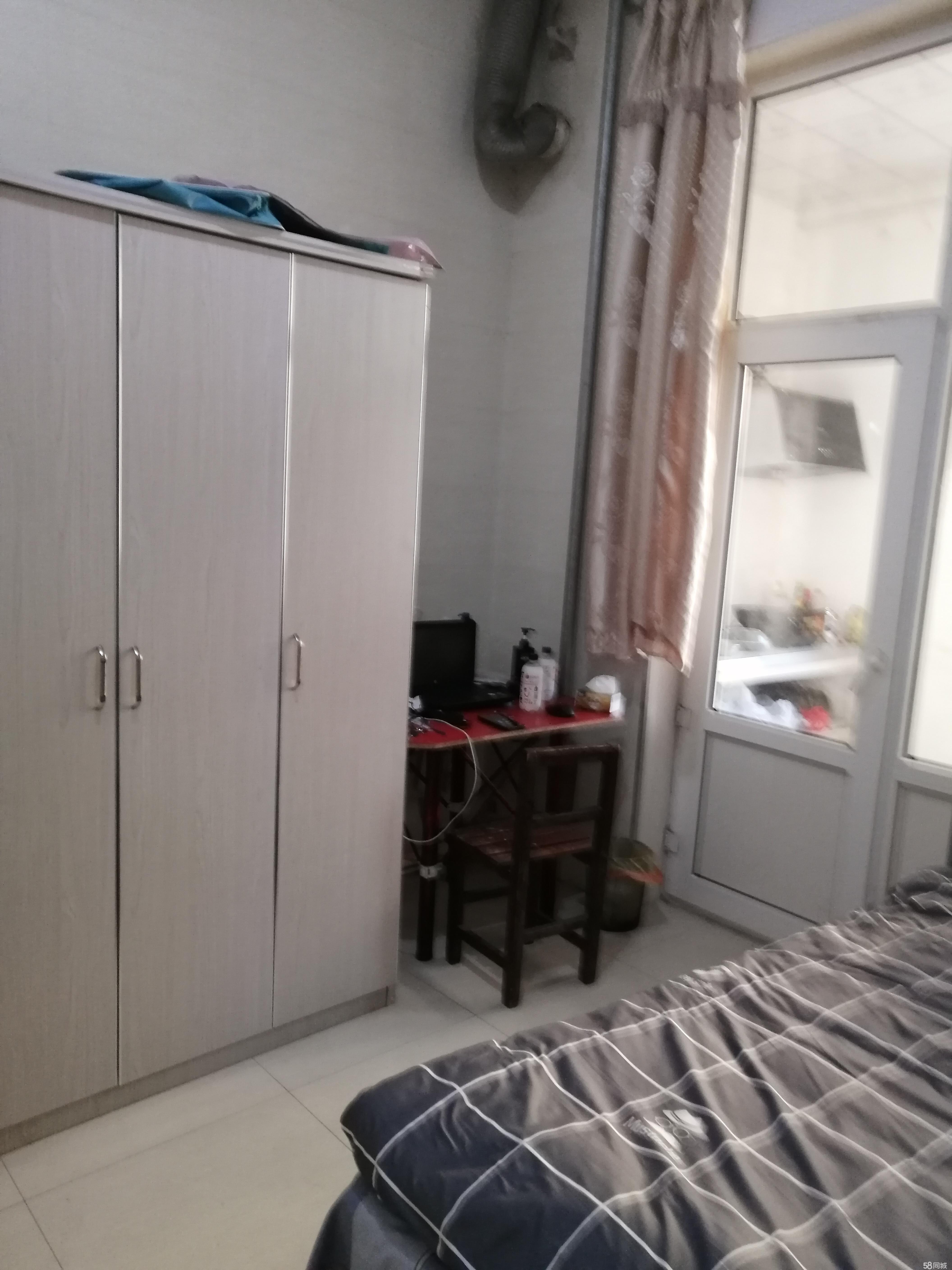 出租可月租押一付一 俊梅超市旁 佳大尚都 步梯四楼 两室一厅(图46) 佳木斯郊区新大润发荷兰城 5室1厅2卫出租房源真实图片