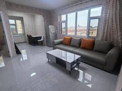 出租可月租押一付一 俊梅超市旁 佳大尚都 步梯四楼 两室一厅(图92) 佳木斯向阳佳木斯大学可短租现房,大学B院,二中新校区附近,天福城C区电梯7楼。出租房源真实图片