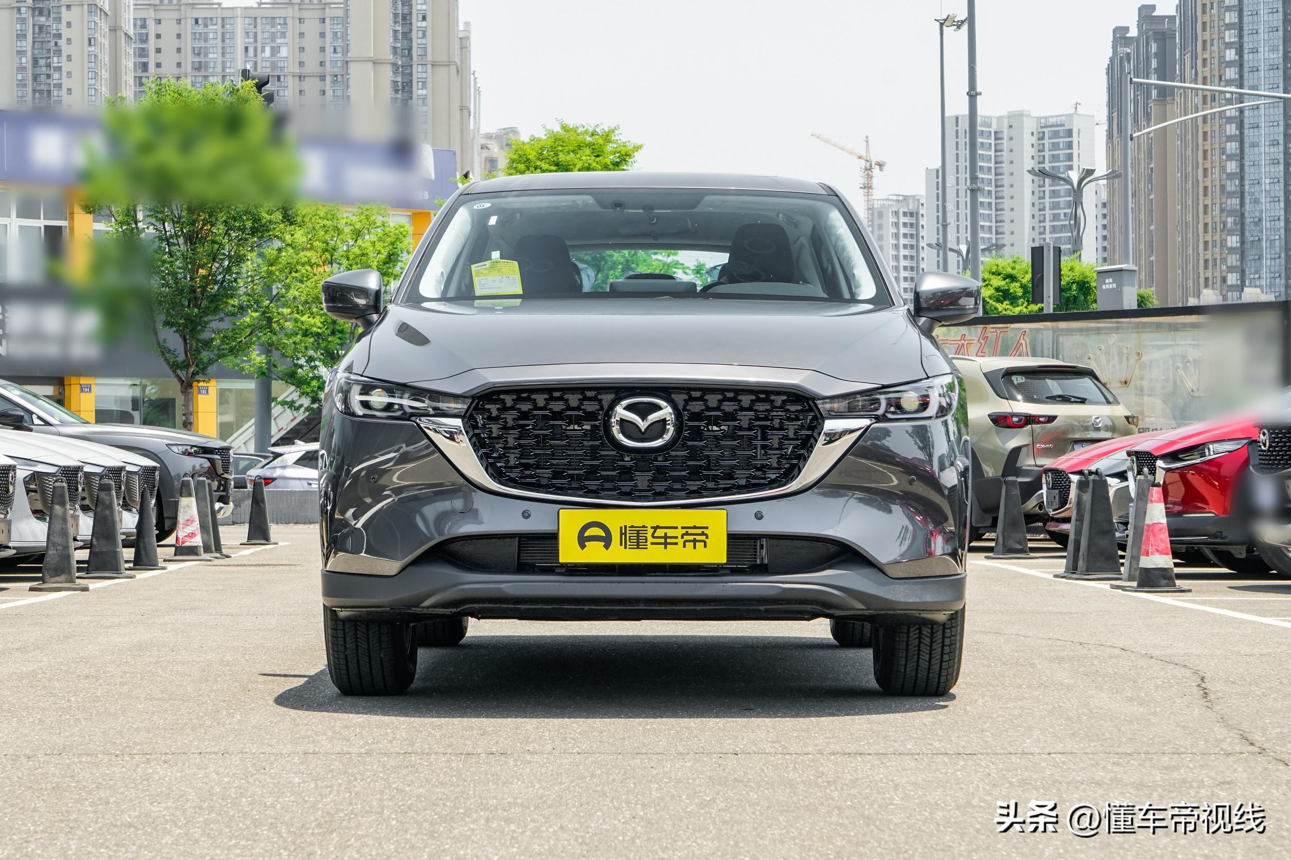 新车 | 全新设计语言,全新马自达CX-5预告图,7月10日正式发布(图5) 全新一代马自达CX-5实车图_马自达2025新车_全新一代马自达CX-5预告图