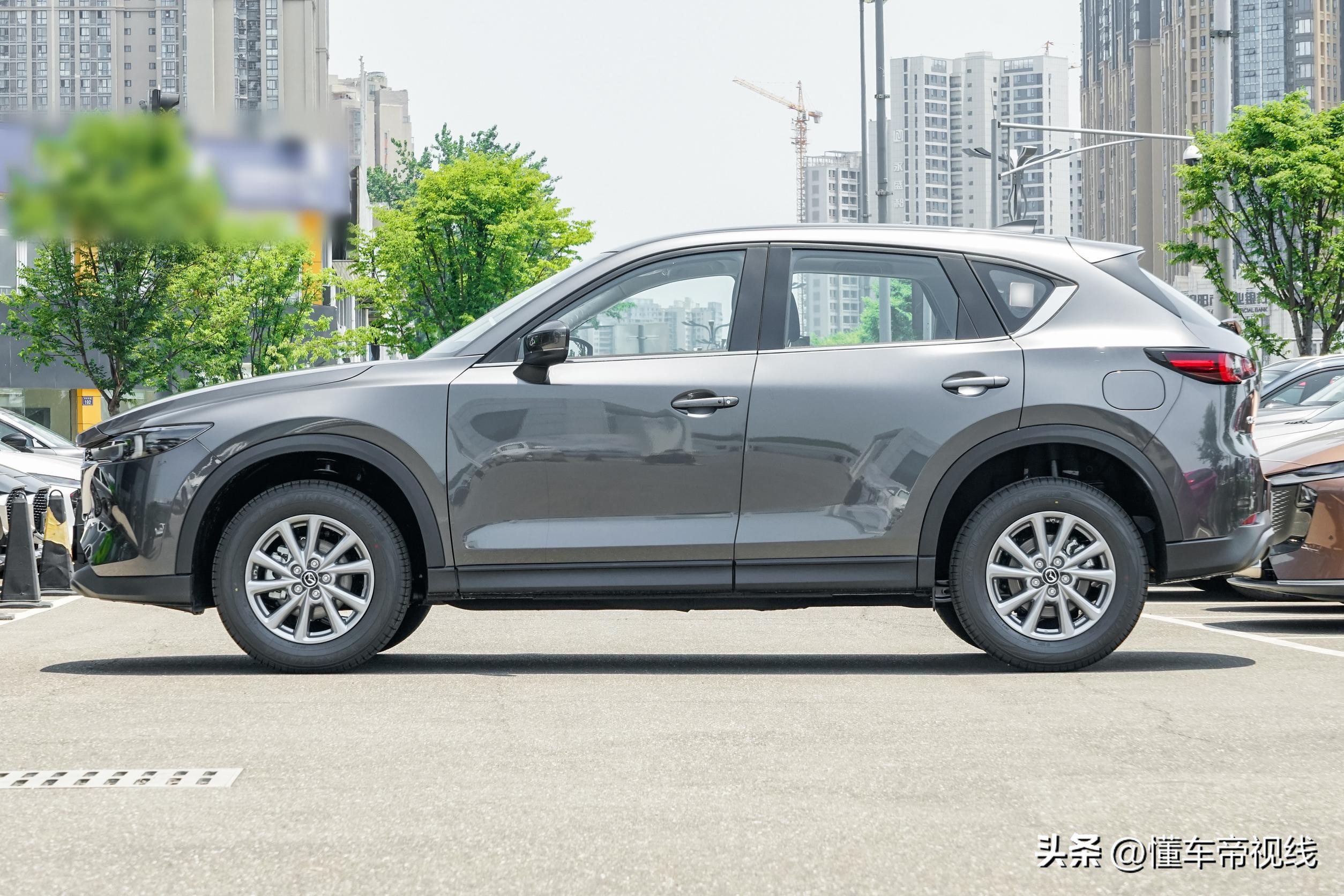 新车 | 全新设计语言,全新马自达CX-5预告图,7月10日正式发布(图10) 全新一代马自达CX-5预告图_马自达2025新车_全新一代马自达CX-5实车图