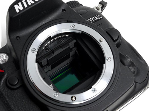 佳能60D和尼康D7000哪个好(图4) 尼康D7000套机(18-300mm)