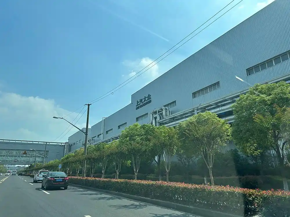 浪奔·浪流|新赛道上,老牌汽车城如何“大象转身”?(图3) 上海大众磁悬浮汽车_上海嘉定汽车产业转型_智能汽车产业园区发展