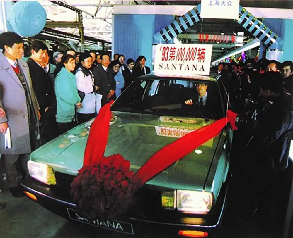 浪奔·浪流|新赛道上,老牌汽车城如何“大象转身”?(图4) 上海嘉定汽车产业转型_上海大众磁悬浮汽车_智能汽车产业园区发展