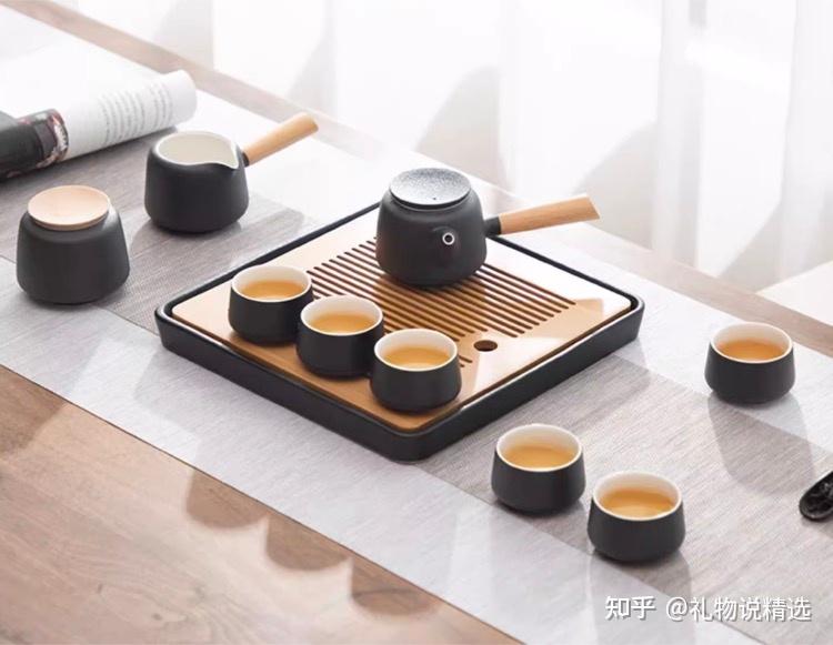 商务送礼指南:让客户满意的礼物清单,高端大气又有格调!(图24) 商务礼品清单_品质礼物推荐_礼品店的利润怎么样