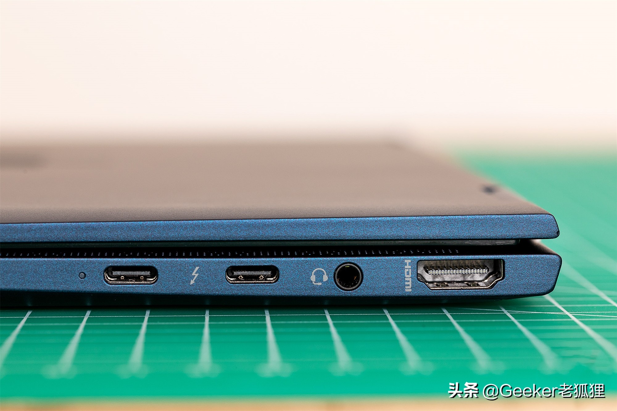 惠普的这款商务本,噱头大于实用性(图5) thinkpad更换高分屏_商务本评测 惠普Elite蜻 联想ThinkPad对比