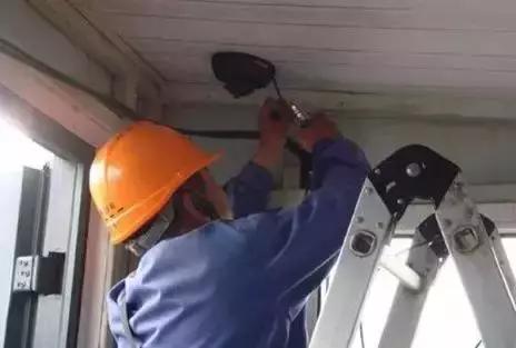 监控摄像安装操作就这几点!看懂了,你也是安防专家(图2) 监控摄像机安装角度选择_监控摄像机安装位置要求_四路硬盘录像机怎么接五路摄像机
