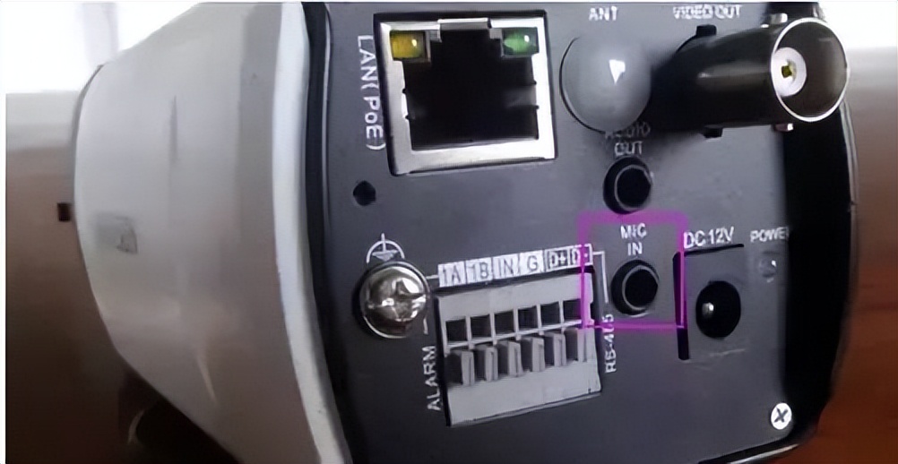 网络摄像机拾音器知识及安装教程(图6) 四路硬盘录像机怎么接五路摄像机_网络摄像机接拾音器_拾音器接线方法