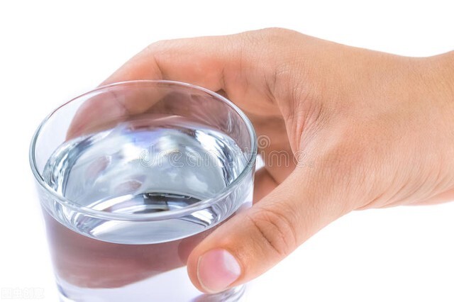 一男子安装宽带,多问了一句话,帮他省了 288元(图5) 北京在家办公宽带安装骗局_丰台区宽带安装价格对比_宽带猫安装