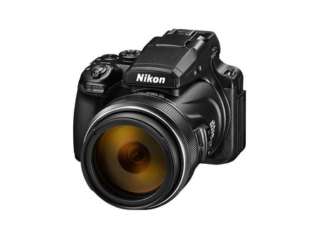 125倍光变 尼康P1100便携长焦相机成都促销7900元