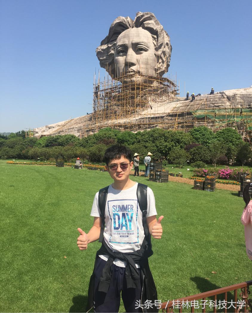 桂电欢迎您|学长学姐亲述:在桂电读书是种怎样的体验?(图7) 桂林电子科技大学校园生活_桂林电子科技大学图书馆开放时间_桂林电子科技大学校园风景