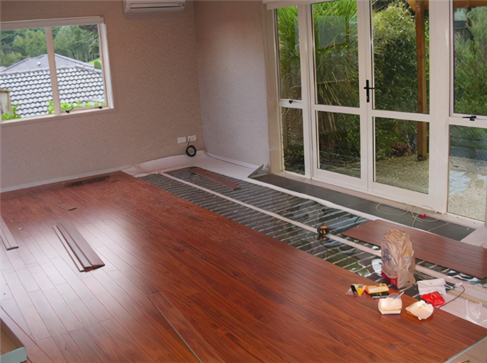 地暖哪家好 地暖有哪些优点_建材知识_学堂_彩兔网(图4) 安泽智能电地暖官网_地暖品牌推荐_地暖系统优点