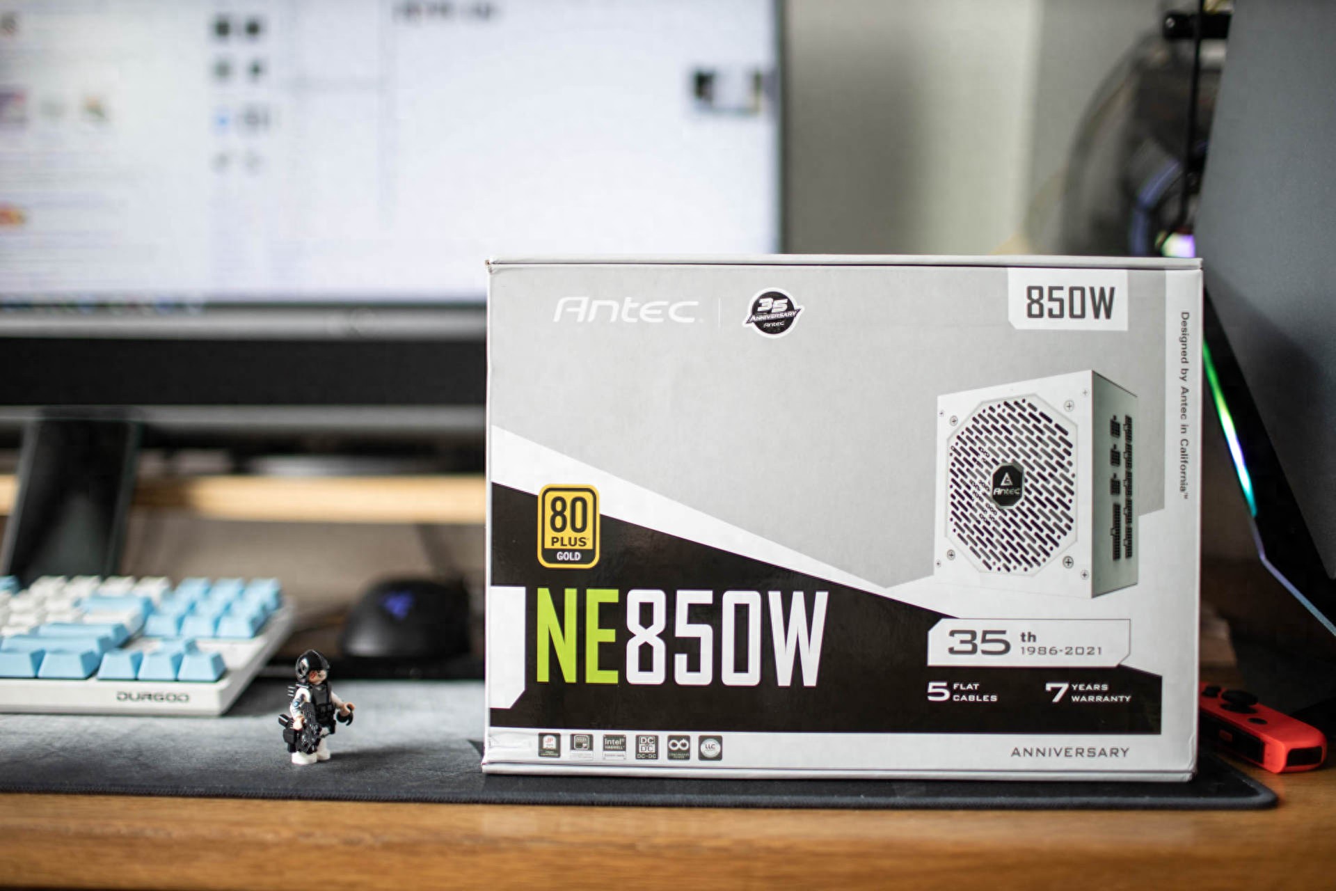 白色限定，金牌全模，安钛克35周年纪念850W电源开箱