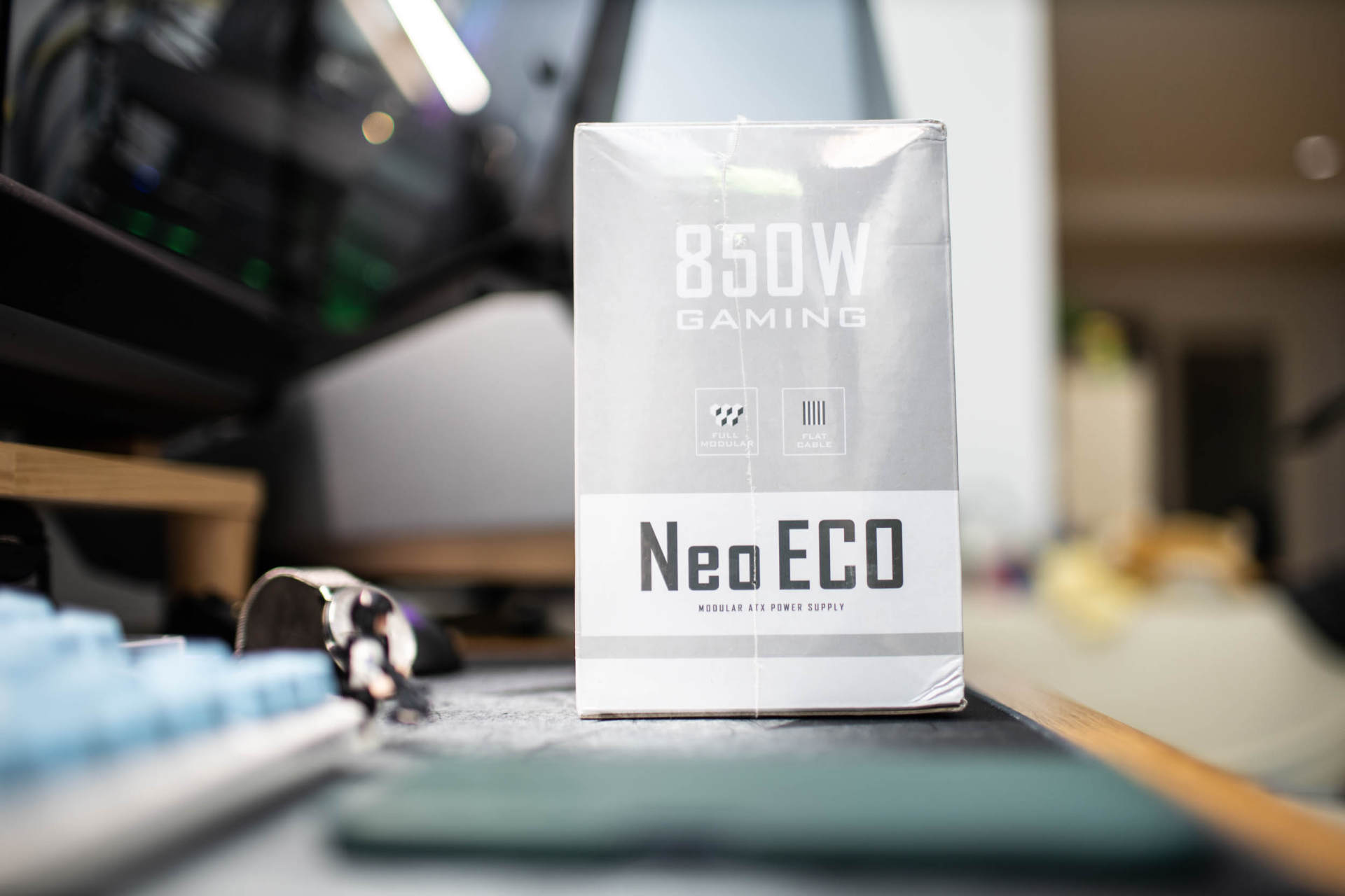 白色限定,金牌全模,安钛克35周年纪念850W电源开箱(图2) 安钛克NE850W电源 850W金牌电源 7年换新_安钛克电源怎么保修
