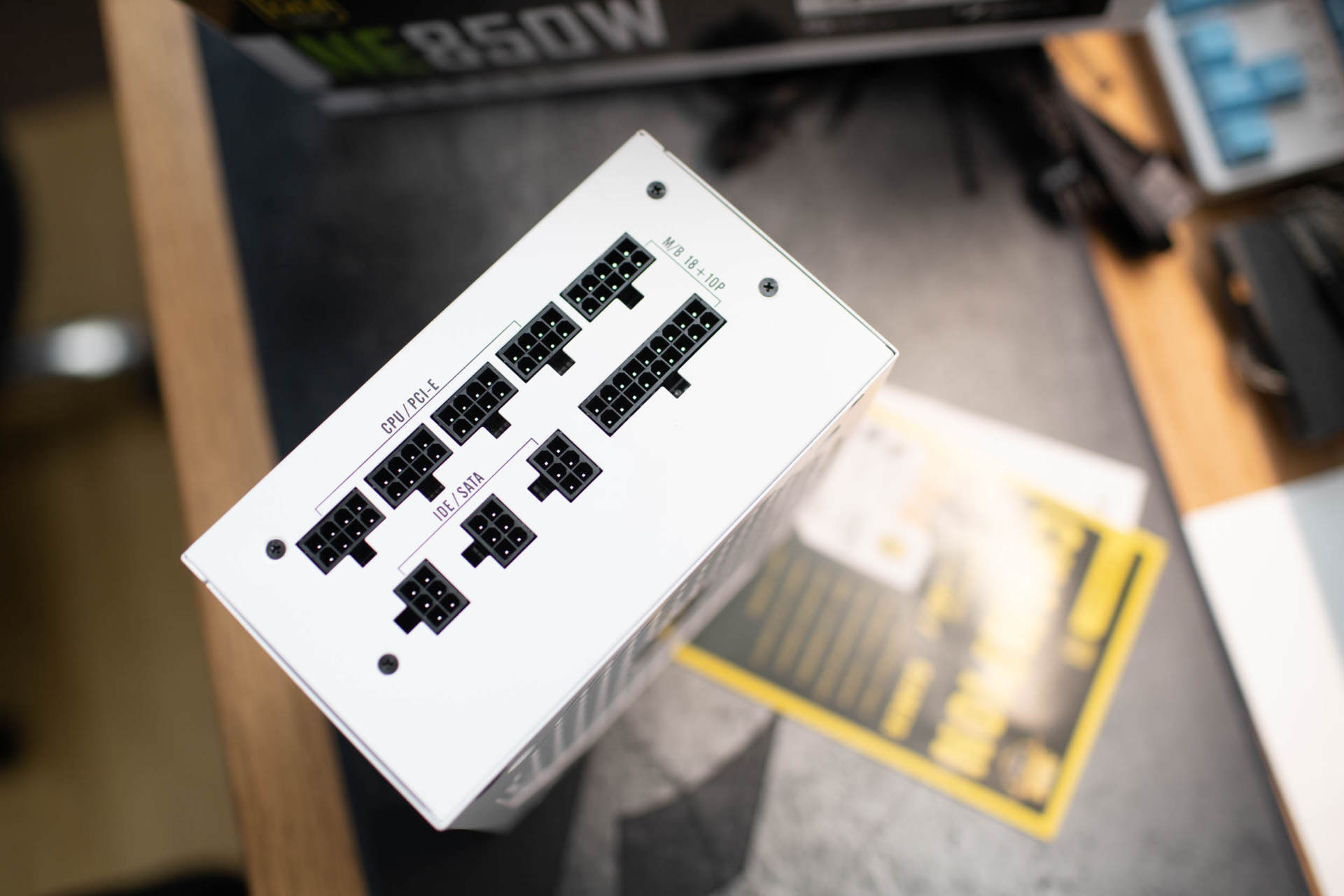 白色限定,金牌全模,安钛克35周年纪念850W电源开箱(图9) 安钛克电源怎么保修_安钛克NE850W电源 850W金牌电源 7年换新