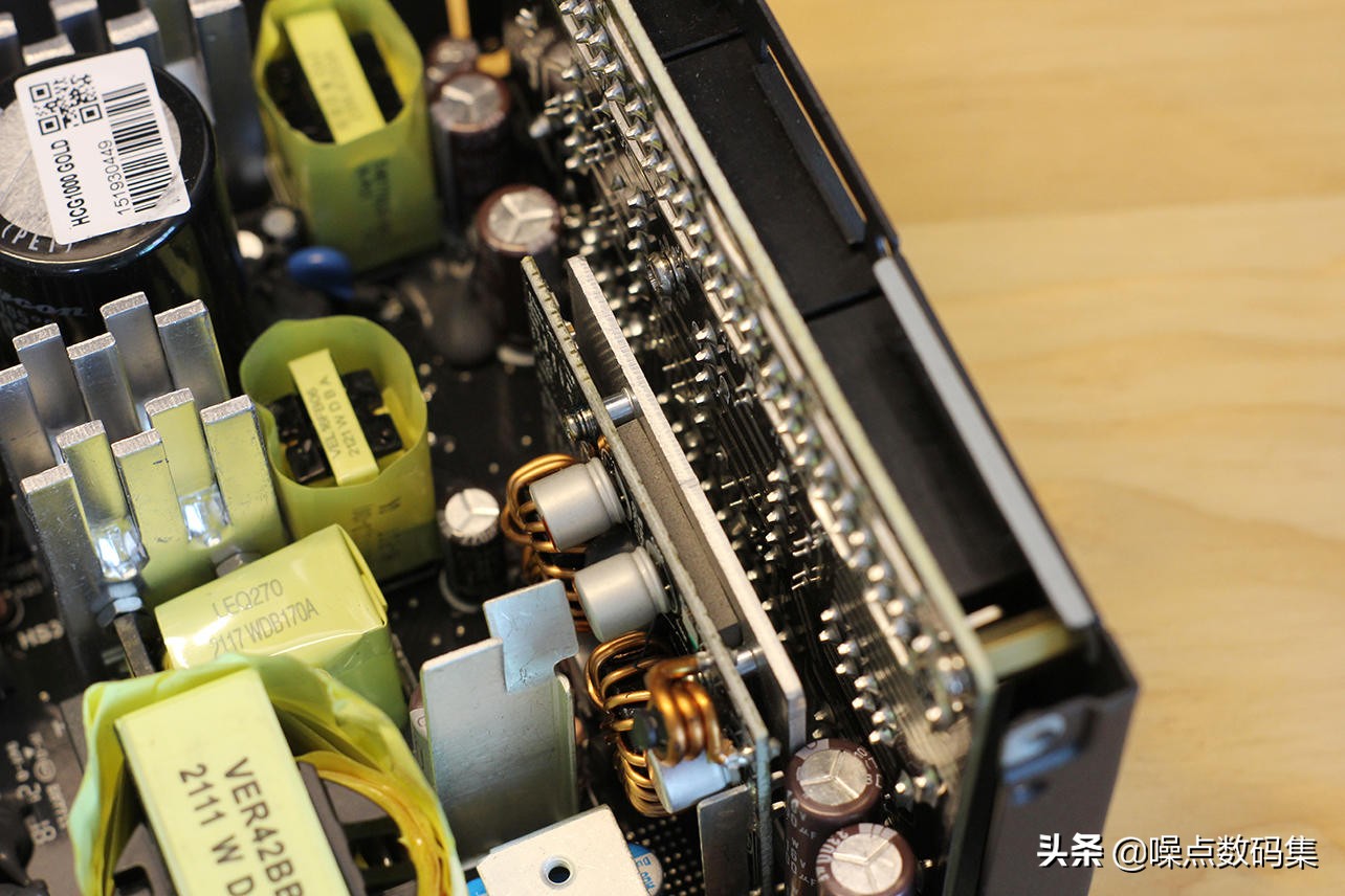 拆解安钛克HCG 1000W,告诉你有10年质保只换不修的电源里什么样?(图31) 安钛克HCG系列电源评测_安钛克HCG 1000W全模组金牌电源_安钛克电源怎么保修