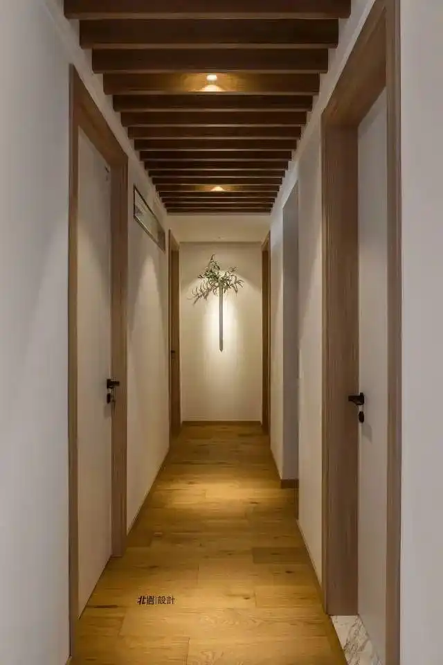 8种走廊吊顶造型设计,准备装修的进来,看完再装也不晚!(图15) 过道二级吊顶效果图_走廊吊顶设计_走廊天花造型设计