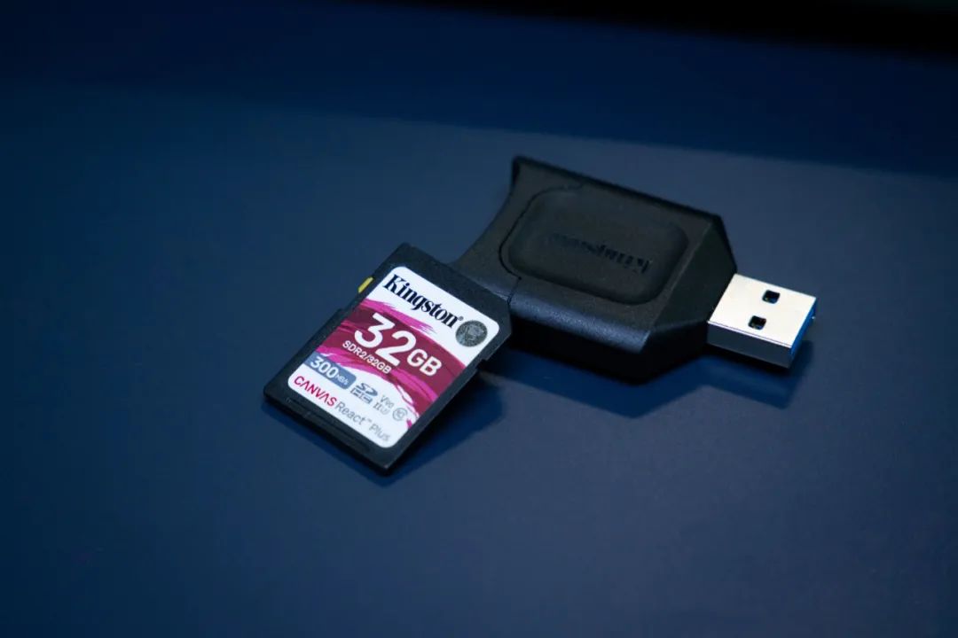 抓紧假期的尾巴,周边游必备存储卡买一波(图3) 大容量高速存储卡推荐_华为mate7存储卡安装_单反相机存储卡选购