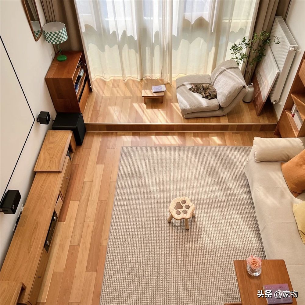 楼中楼客厅装修效果图_LOFT装修设计_挑空客厅布置