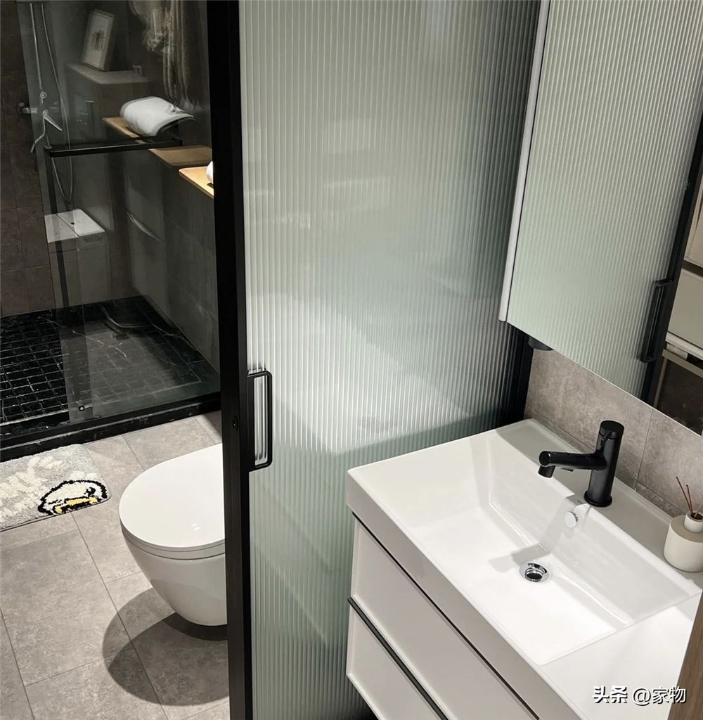 楼中楼客厅装修效果图_挑空客厅布置_LOFT装修设计