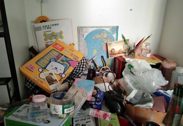 “阳台3不堆,堆了招麻烦”,阳台不堆哪3样,看看你中招了吗?(图3) 阳台挑出两米可以吗_高层阳台防火措施_阳台杂物堆放安全