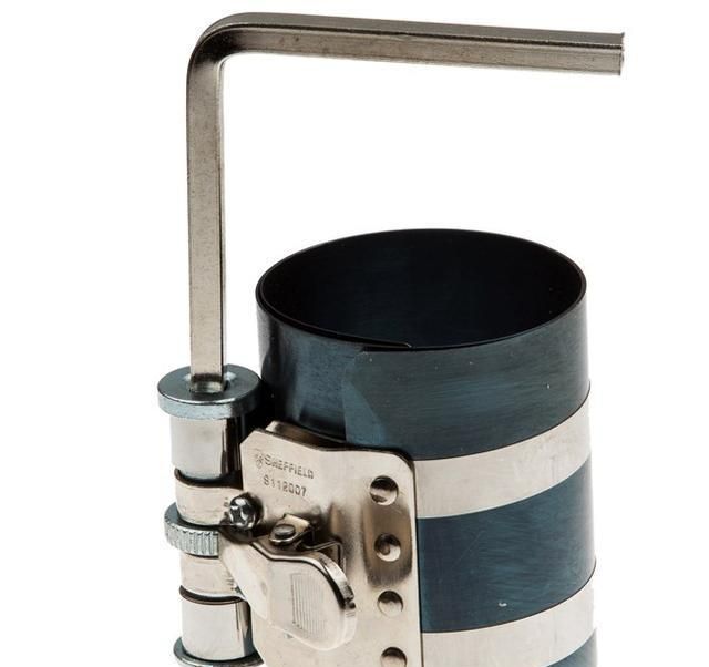 修理汽车的工具盘点(图5) 汽车维修工具使用_汽车维修常用工具_火花塞套筒活塞环装卸钳