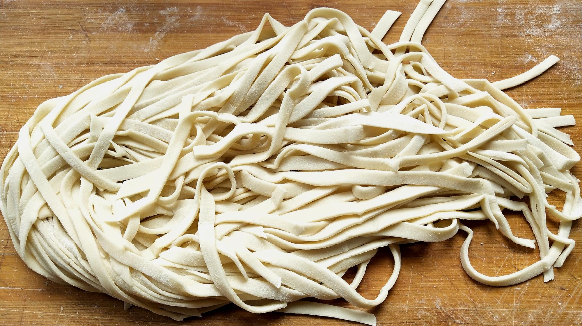 端午剩下的“咸鸭蛋清”怎么吃?学会这5种做法,一点也不咸了(图6) 包粽子的窍门_咸鸭蛋清做法_咸鸭蛋清不咸了怎么做