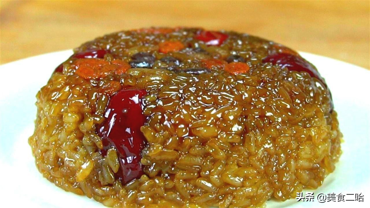 每年端午节,奶奶总会各种花样蒸糯米,做的这饭比粽子简单有好吃(图15) 包粽子的窍门_红糖糯米饭制作方法_端午节传统习俗