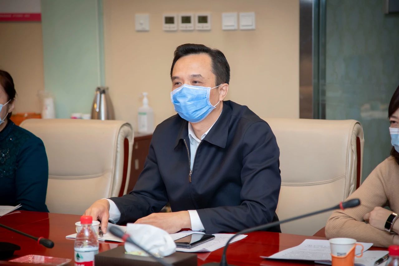 朝阳区工商联及劲松街道工委领导到北京五洲妇儿医院走访慰问劲松街道商会(图4) 微信图片_20210222100143.jpg