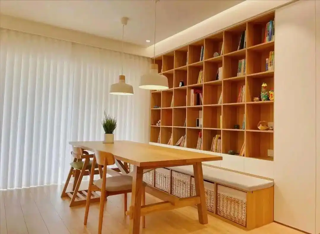 小户型客厅这样装修,邻居都夸宽敞又好看!(图8) 客厅空间扩展技巧_小户型客厅设计_小户型客厅装饰效果图