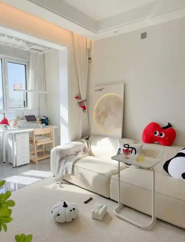 发现一位网友的家,因“穷装”而走红,耐看又实用,引来邻居的羡慕(图13) 简约舒适家_小户型实用装修设计_小户型客厅装饰效果图