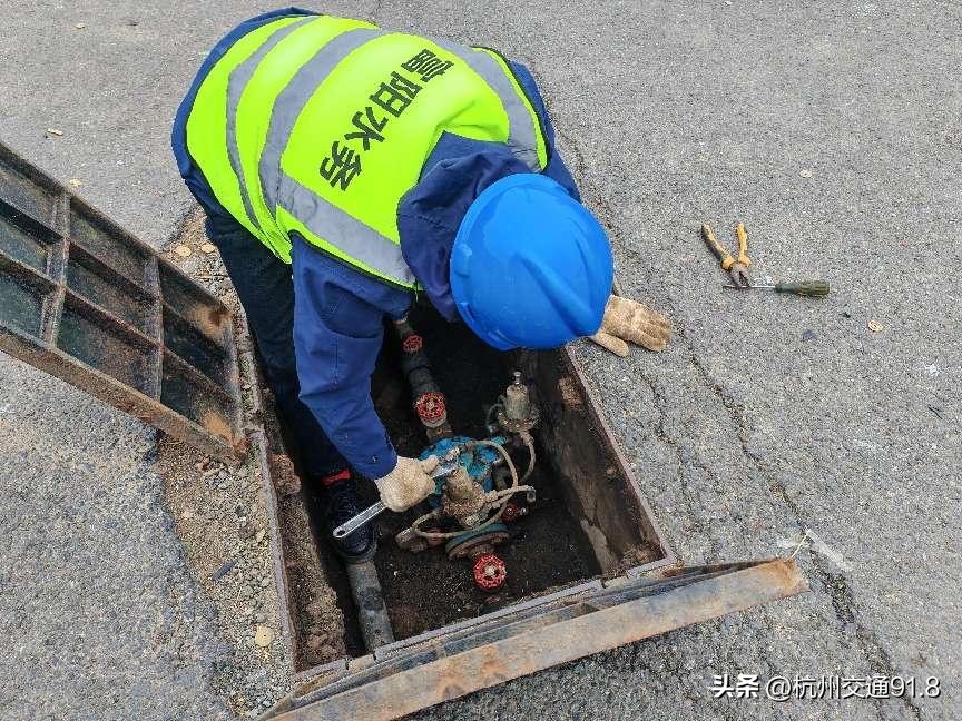 春节用水如何保障?水务集团全力保障 高效抢修(图2) 供水管道抢修_补偿器抢修方案_春节水务保障