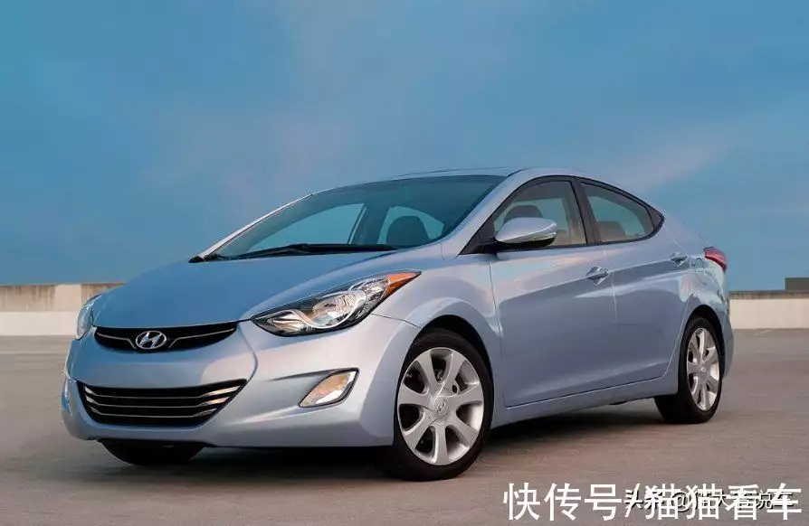 养车难于上青天?这3辆紧凑型车省油省心,工薪阶层均能养得起(图4) 紧凑型车省油排行榜_伊兰特轩度思域对比_紧凑型车省油推荐