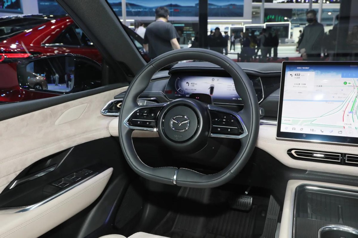 买新能源车只看国产?10-15万预算,这3台日系也很香,尺寸都不小(图12) 10-15万日系新能源车_日产N7评测_日系轿车哪个品牌好啊