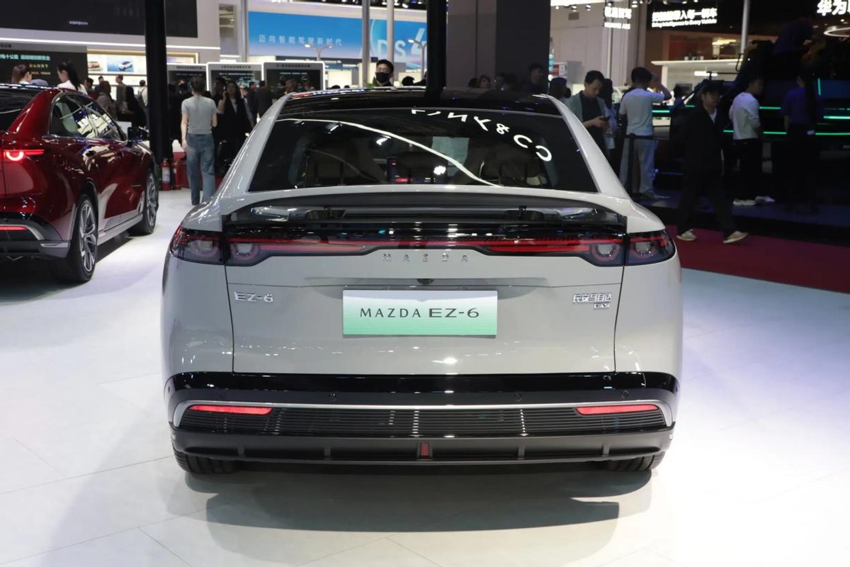 买新能源车只看国产?10-15万预算,这3台日系也很香,尺寸都不小(图13) 日产N7评测_10-15万日系新能源车_日系轿车哪个品牌好啊