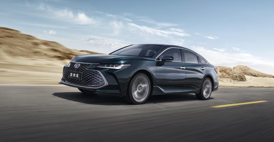 经典B级轿车之争——丰田亚洲龙和本田雅阁怎么选?(图17) 丰田亚洲龙与本田雅阁对比 2025款 亚洲龙与雅阁优缺点分析_日系轿车哪个品牌好啊_尺寸空间油耗配置价格选择