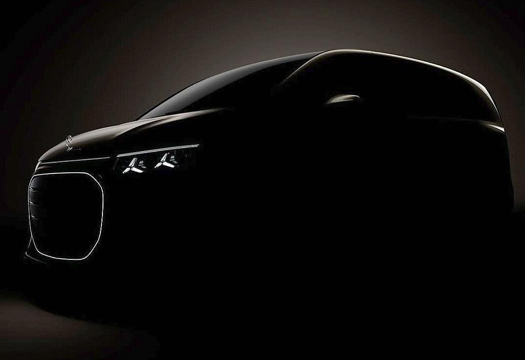 新车|全新双门跑车/又见发光前脸?奔驰Vision Iconic概念车亮相(图12) 奔驰Vision Iconic概念车_奔驰盾形发光格栅设计_奔驰新款轿车