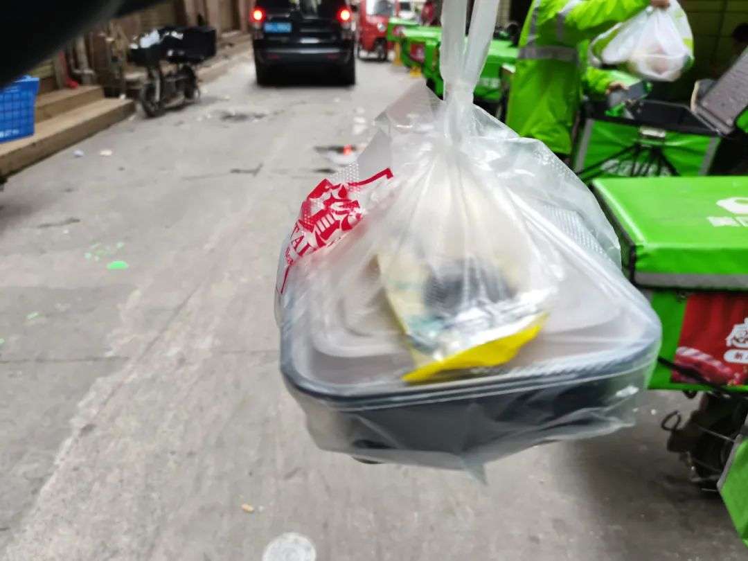 开一间外卖快餐店能挣多少钱?(图10) 卖卤肉利润大吗_开外卖快餐店挣多少钱_巷子深处外卖店盈利模式