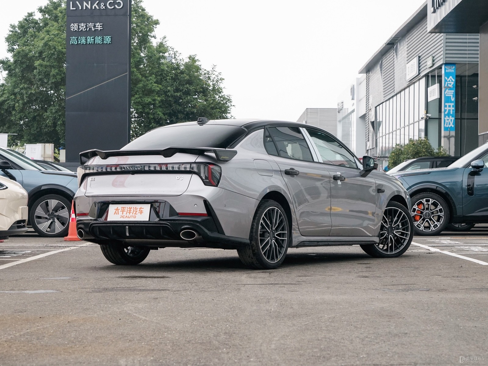 新款领克03家族上市 限时权益价10.38万元起(图4) 小车报价及图片_领克03+车型配置_新款领克03价格